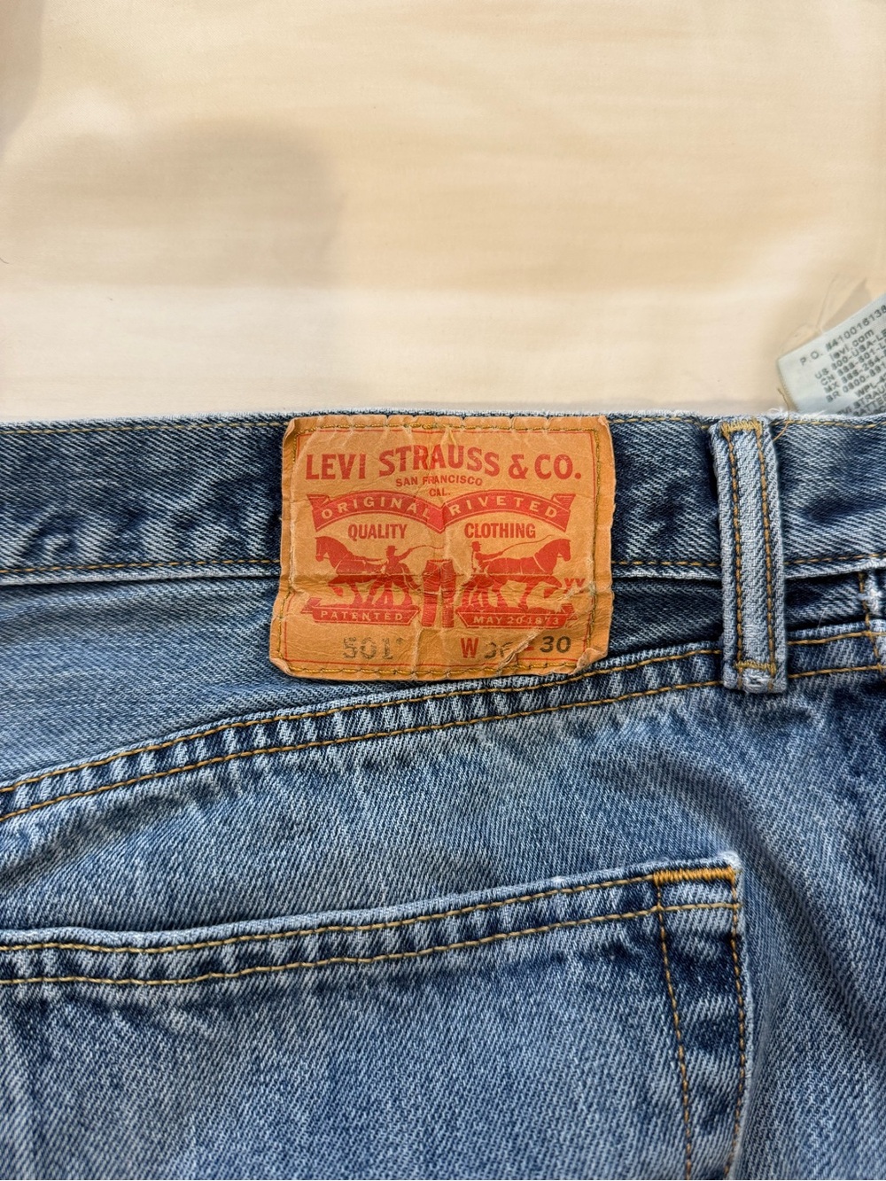 Men’s Levi 501s